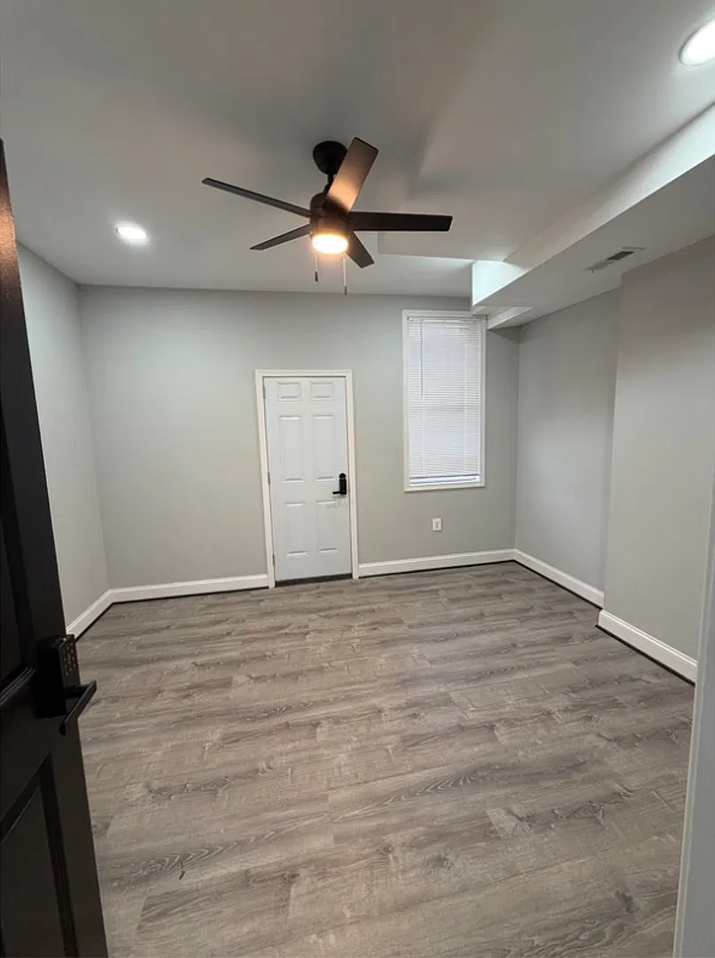 2613 Beryl Avenue $750 Available (Private Bath) — Photo 3