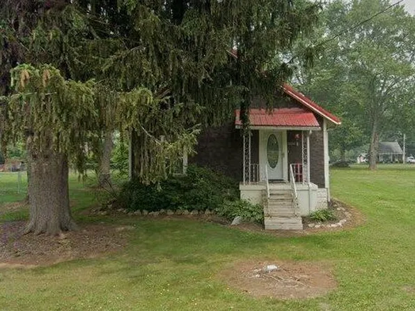 5004 Grove Ave, Barberton, OH 44203