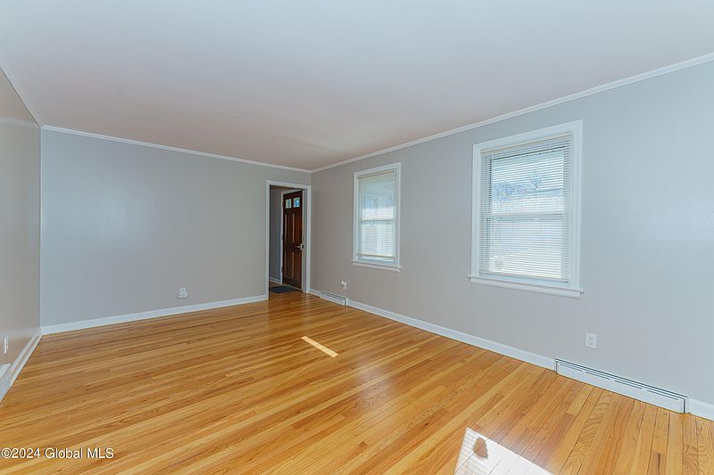 5th image of 1 Marlyn Drive