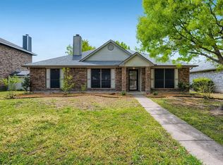 6725 Trumpet Dr, Rowlett, TX 75089