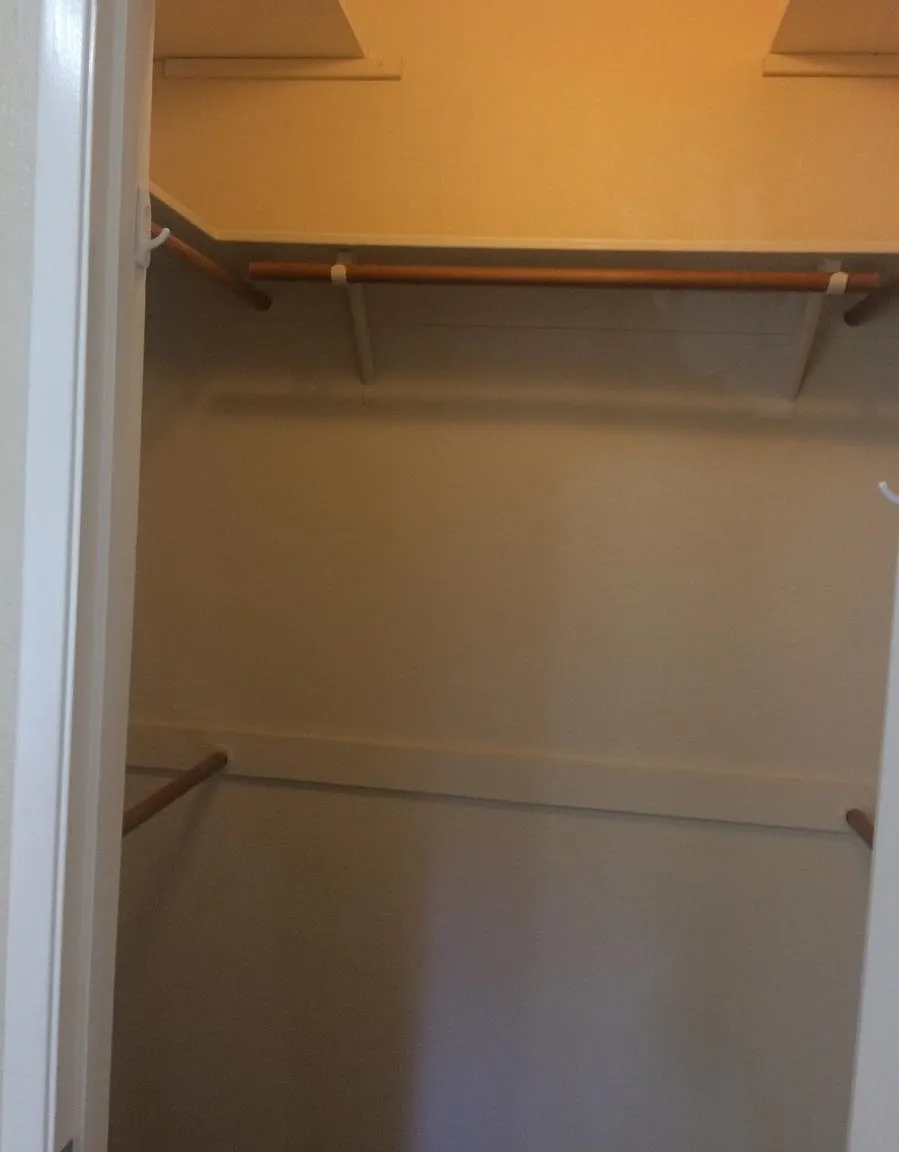3 bed, 2.5 bath, 1448 sqft, $5,000 — Photo 4