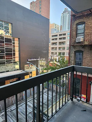 Rented by R New York | media 1