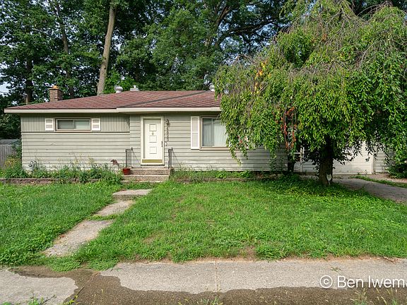 2nd image of 4623 Grantwood Ave SE