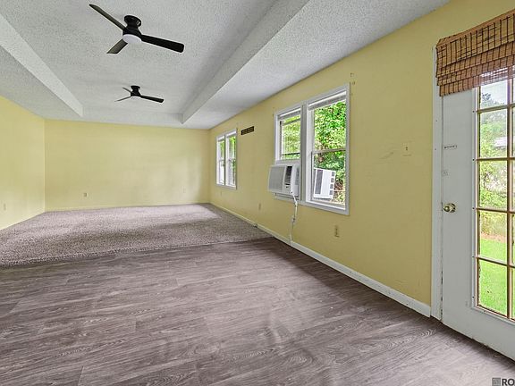 3rd image of 4089 David Rd
