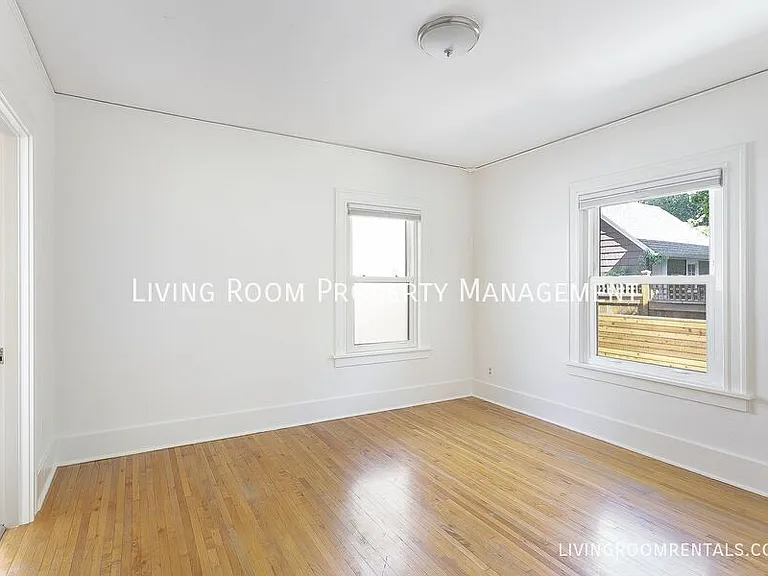 3639 NE 25th Ave — Photo 11
