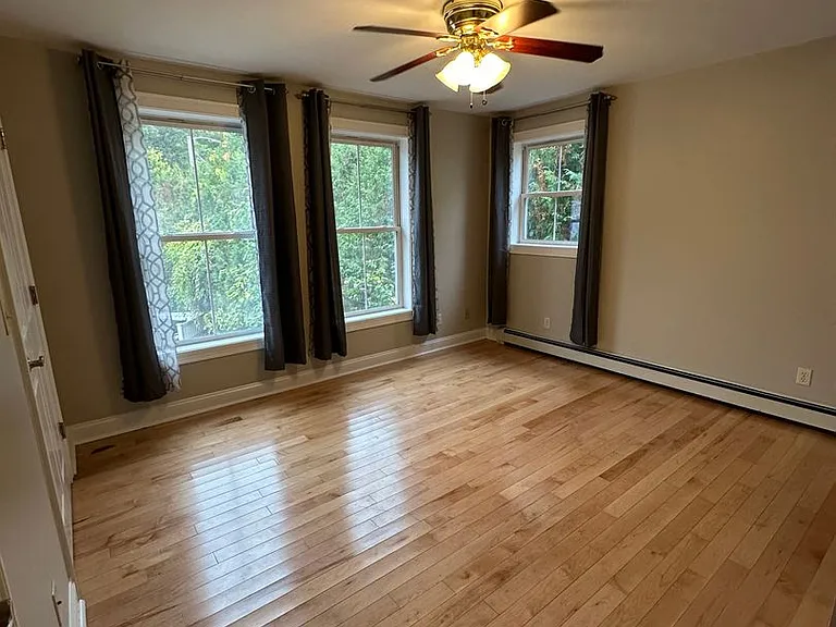 1044 North Ave #4 — Photo 8