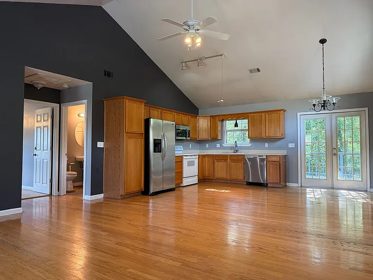 13301 Kanis Rd — Photo 3