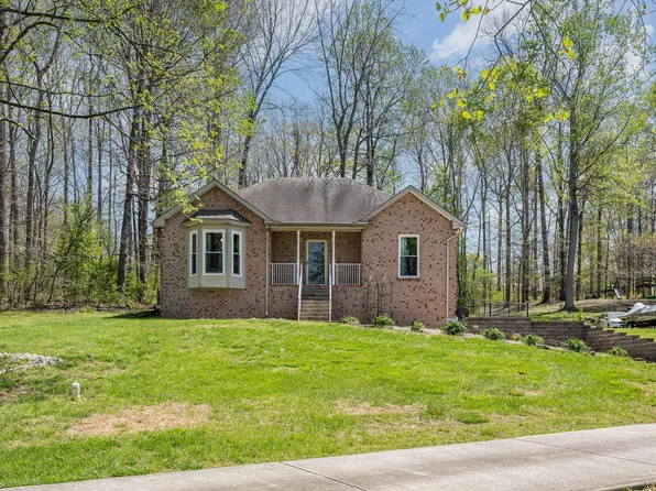 1013 Creek Bottom Rd, White Bluff, TN 37187