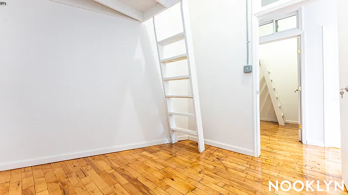 Rented by Nooklyn NYC LLC | media 8