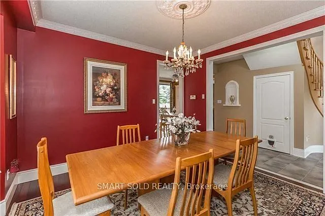 704 Foxcroft Blvd — Photo 9