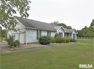 313 Roddy Rd, Salem, IL 62881