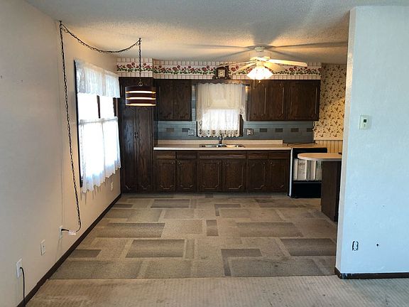 4th image of 105 West Ave