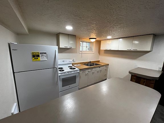2nd image of 3918 N Washington St Unit 3