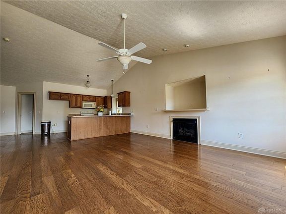 4th image of 759 Waldsmith Way
