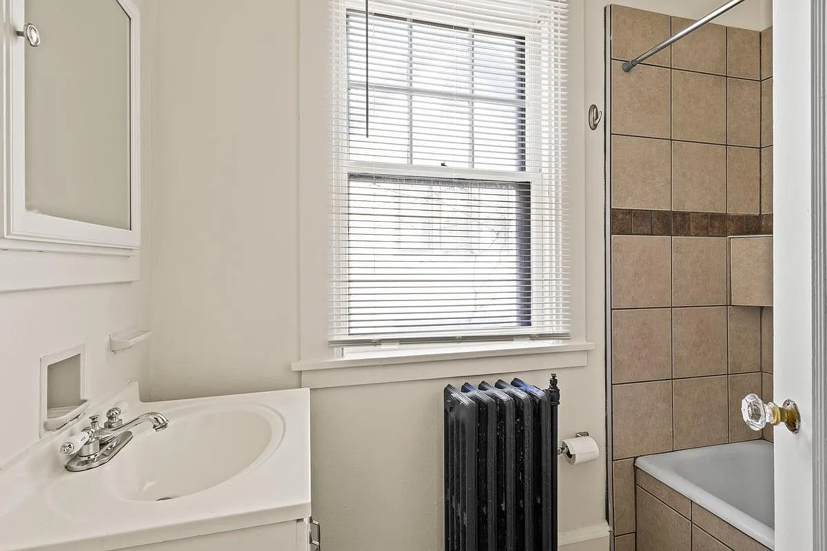 1 bed, 500 sqft, $1,025 — Photo 3