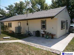 2329 W Shore Dr, Union, NE 68455