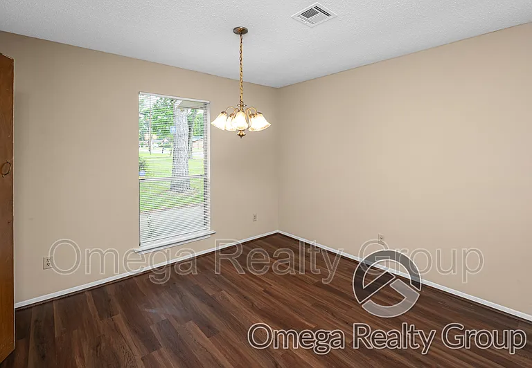 4078 Strathmore Dr — Photo 7