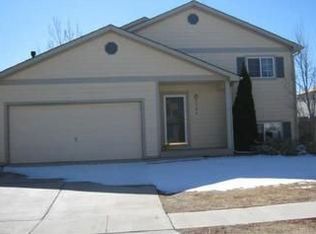 3722 Pronghorn Ln, Pueblo, CO 81005