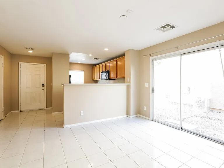5982 Red Raspberry Ct — Photo 6
