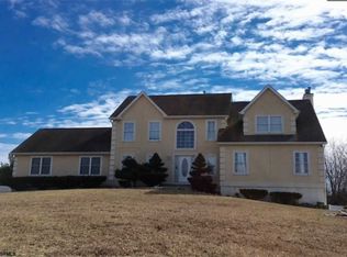 1 Jason Dr, Ocean View, NJ 08230