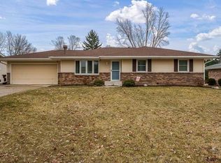 3625 Flambeau Dr, Rockford, IL 61114