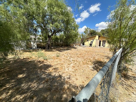4th image of 34 COUNTY ROAD 521