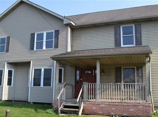 10445 Wooster St NW, Massillon, OH 44647