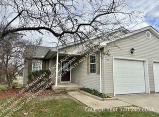 1651 Ridgeview Ct, Lancaster, OH 43130