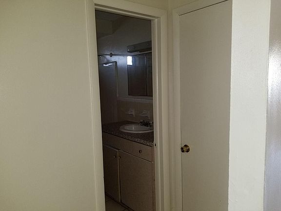 5th image of 1200 Blue Heron Blvd W APT 5