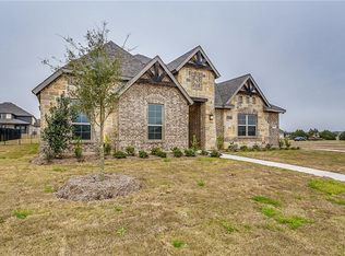 1502 Westchester Dr, Ennis, TX 75119