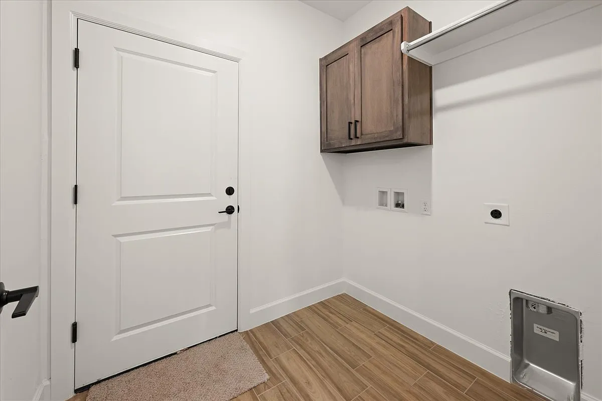 3 bed, 1457 sqft, $1,775 — Photo 2