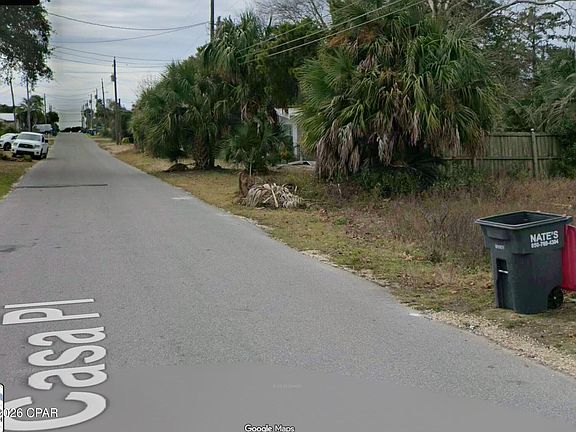 5th image of 215 Casa Pl
