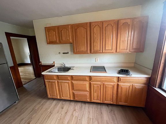 5th image of 7 Elliot St Floor 3