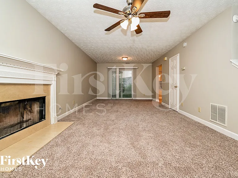 1147 Orr Rd — Photo 2