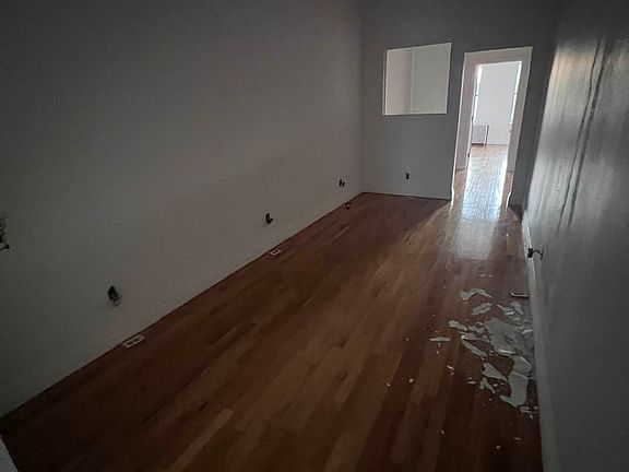 5th image of 692 9th Ave APT 5-B