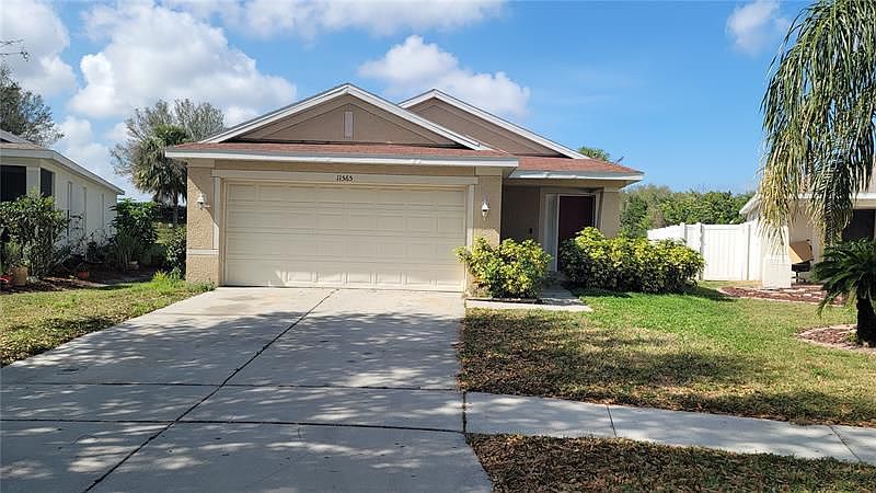 1st image of 11565 Hammocks Glade Dr