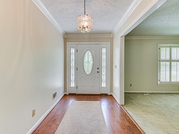 4th image of 540 W Five Notch Road