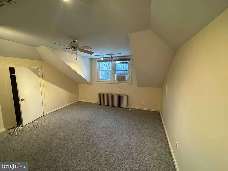 8233 Fairview Rd — Photo 28