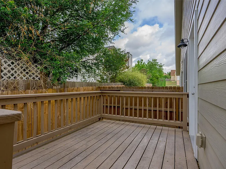 520 Cutty Trl #B — Photo 15