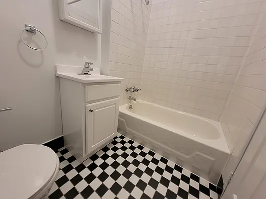 Rented by EXR | media 11