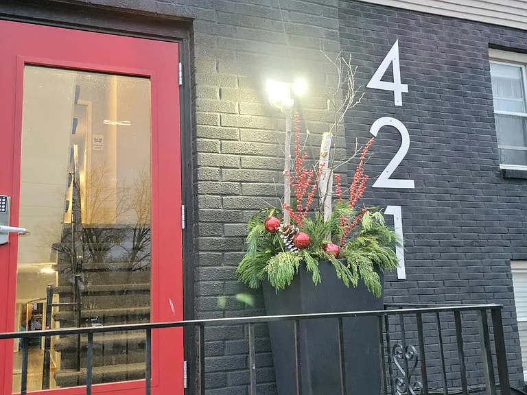 421 College Ave #106 — Photo 4