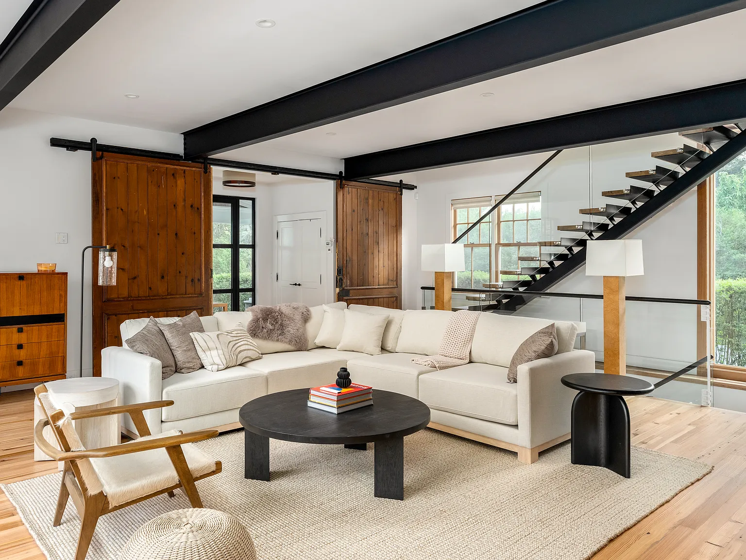 Water Mill South Designer Traditional — Photo 2