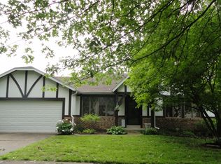 1056 Acorn Trail Dr, Florissant, MO 63031