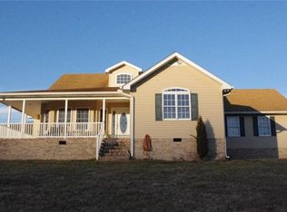 261 Pig Branch Rd, Brush Creek, TN 38547