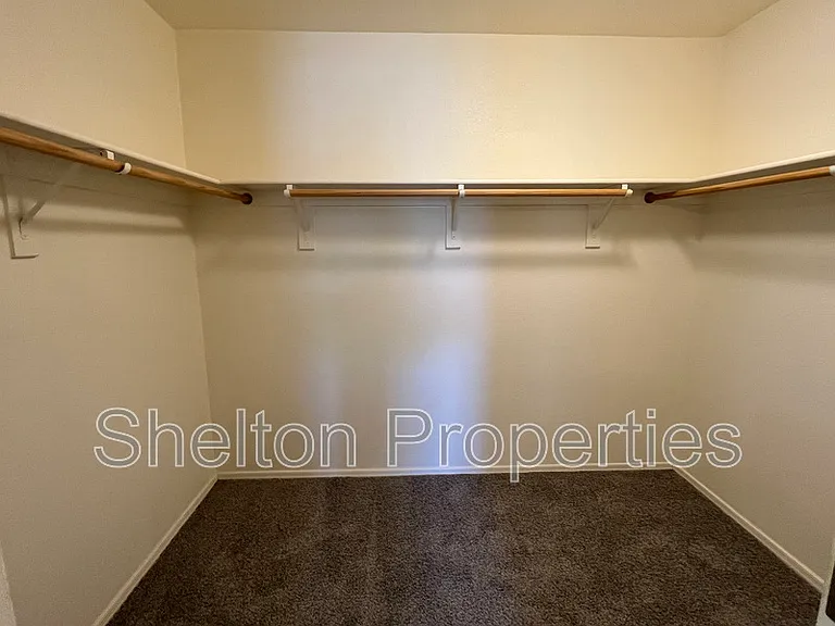 2958 N Clanton St — Photo 15