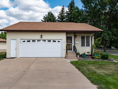 2911 Manitoba Ln, City Of Bismarck, ND, 58503