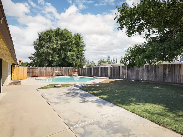 7001 Altaville Ln — Photo 20