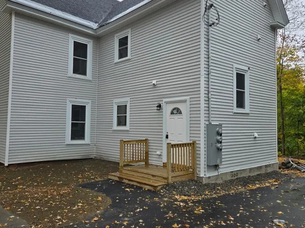 81 Sidney St #2, Bangor, ME 04401