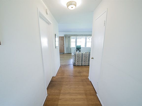 2nd image of 2828 N Brighton St