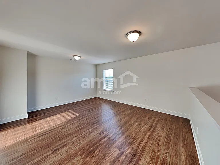 5125 Staten Ln — Photo 8
